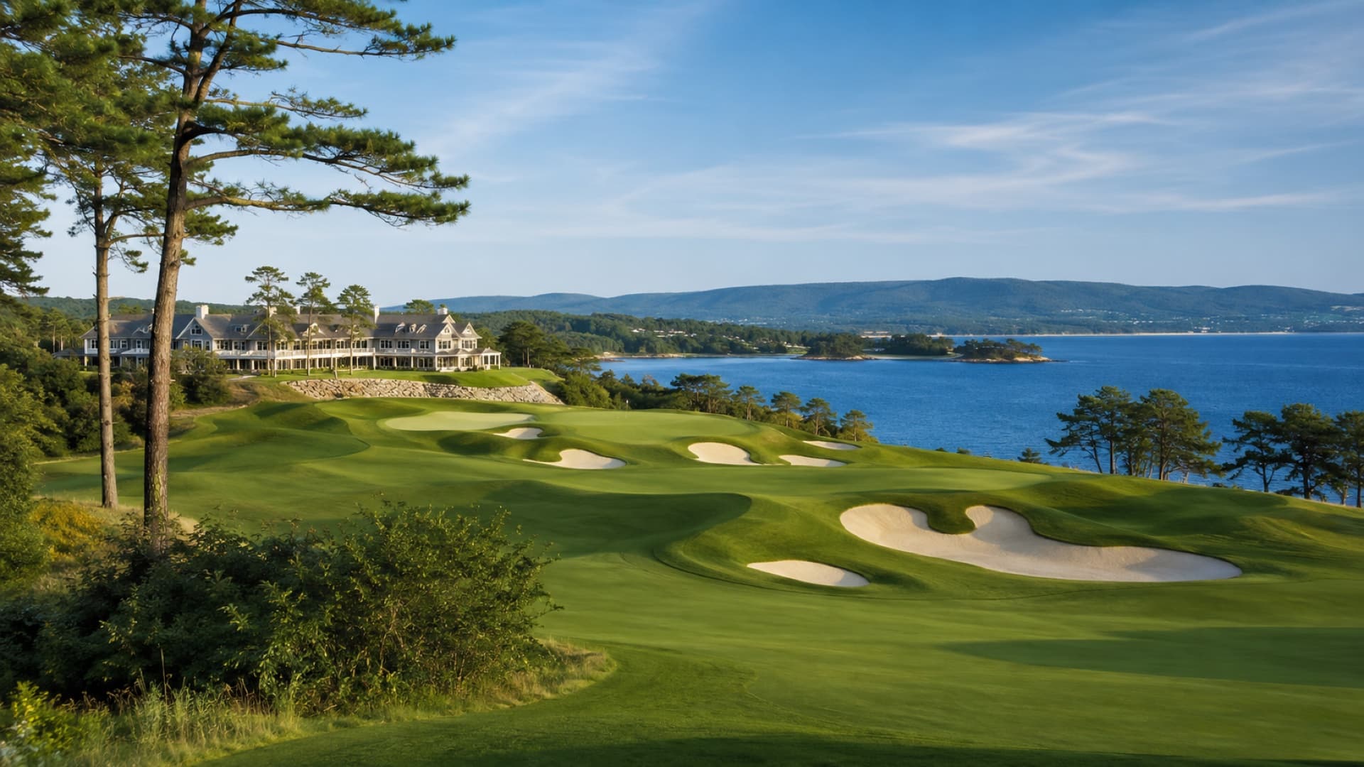 Golf club shipping to Bay Harbor along Lake Michigan in Petoskey