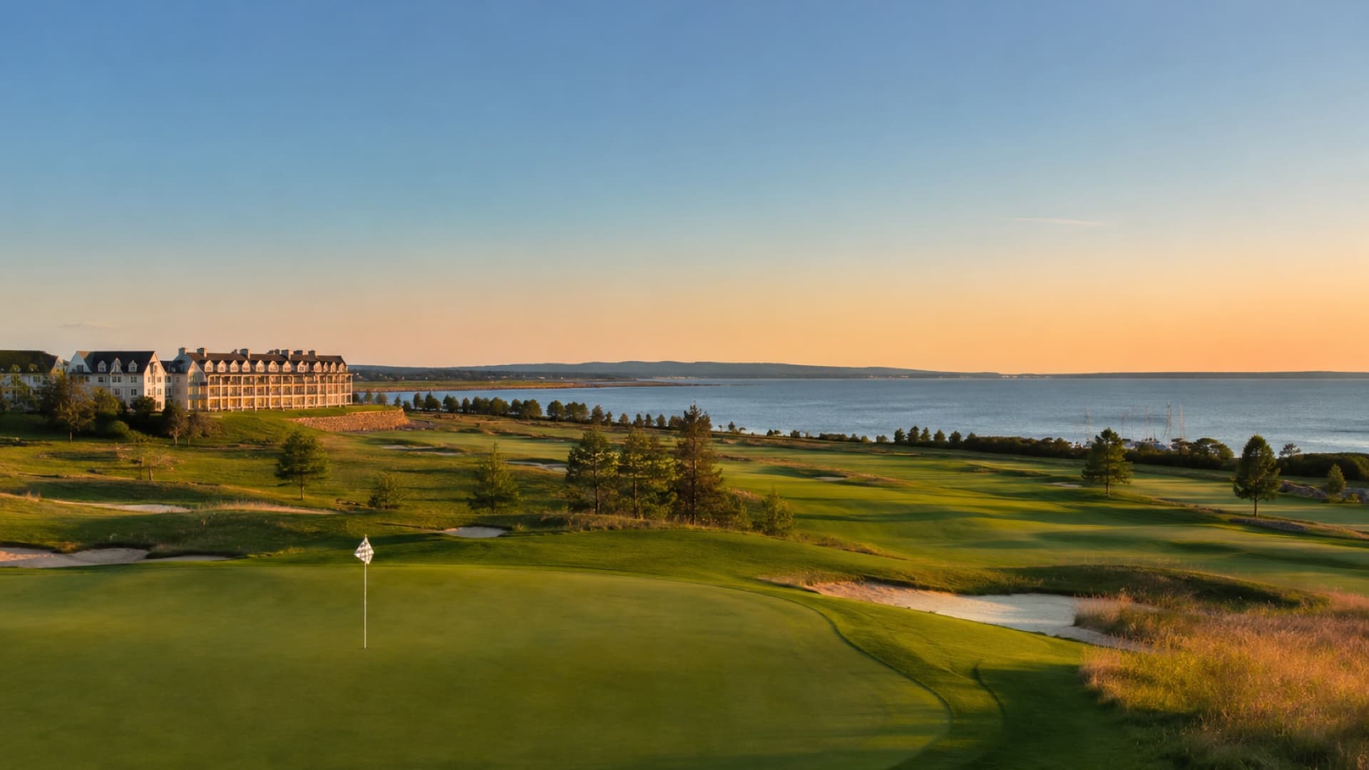 Fairway Freight golf club shipping to a Boyne Golf pro shop