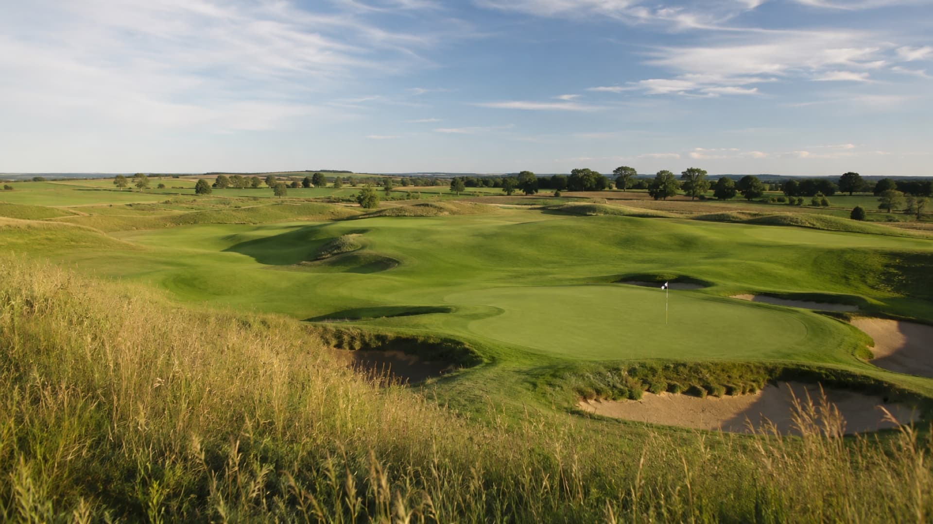 Ship golf clubs to Erin Hills for a Wisconsin championship golf trip
