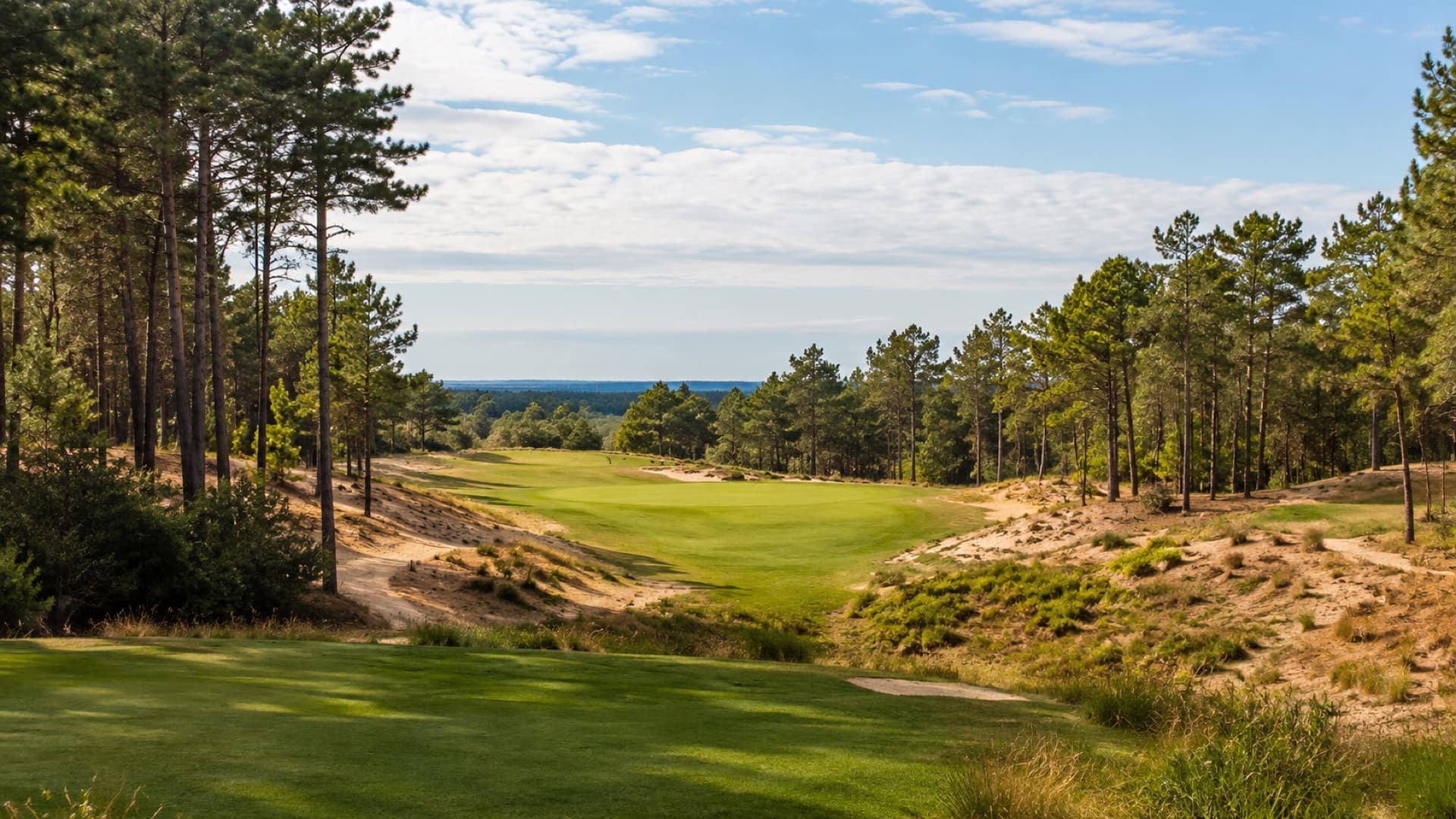 Golf club shipping to Forest Dunes for a Northern Michigan resort trip