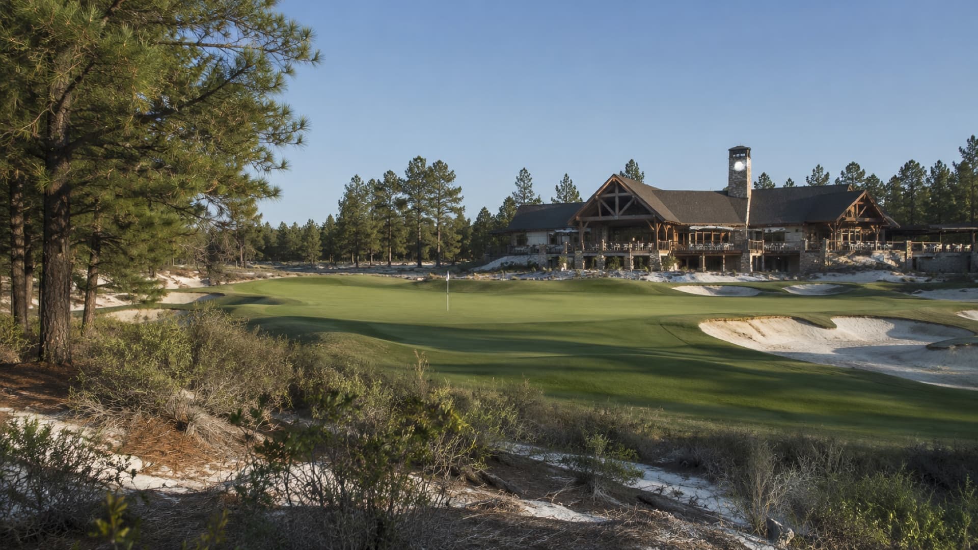 Fairway Freight golf club shipping to the Forest Dunes pro shop