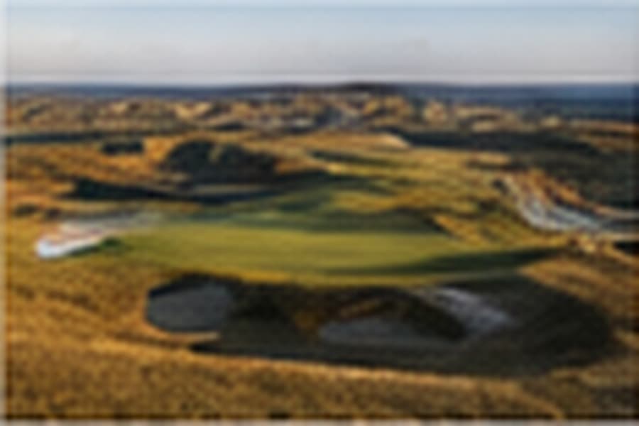Ship golf clubs to Gamble Sands in eastern Washington above the Columbia River
