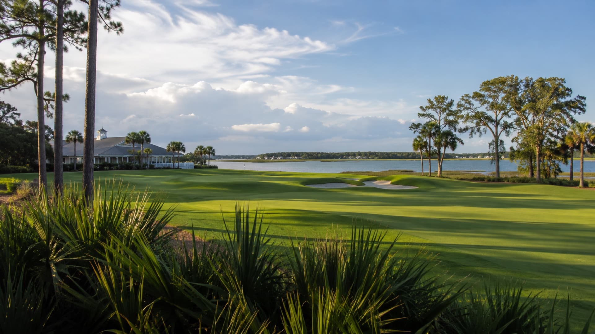 Fairway Freight golf club shipping to a Hilton Head pro shop