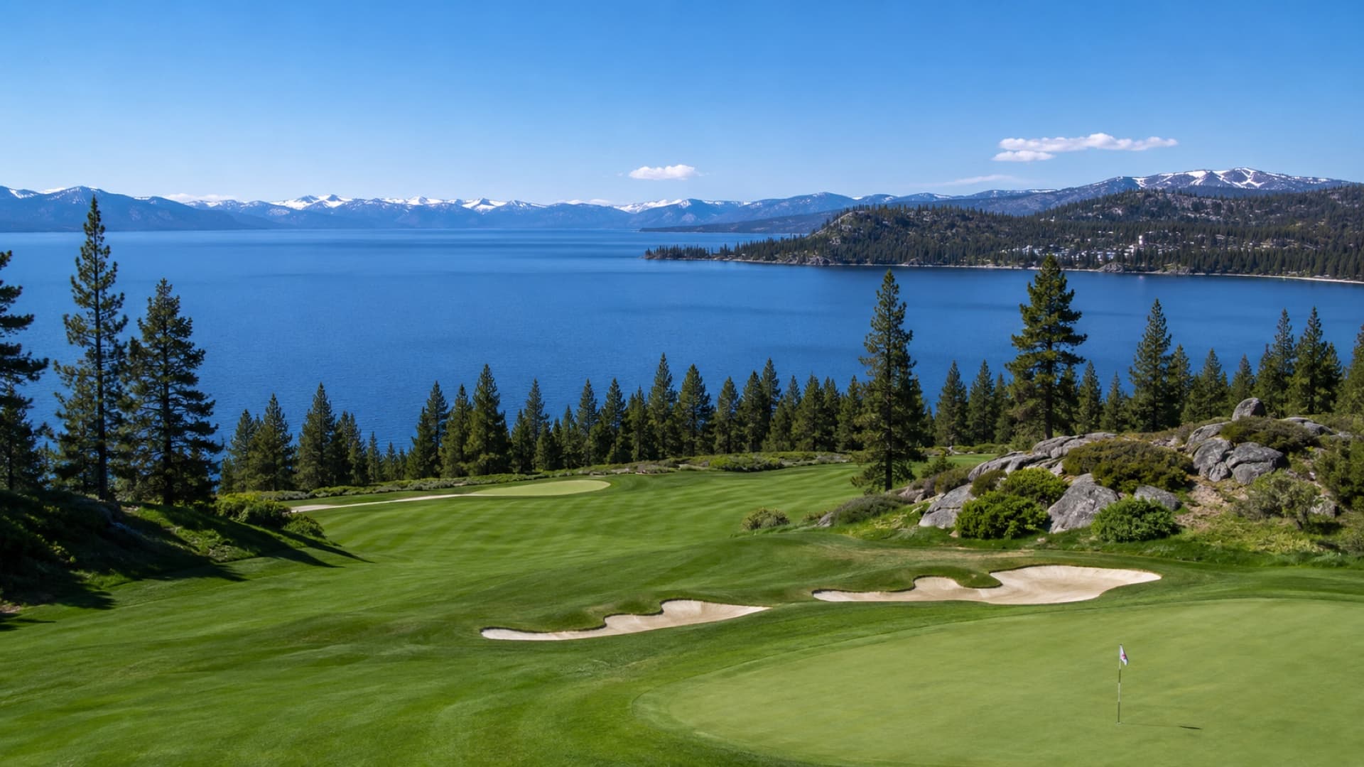 Ship golf clubs to Lake Tahoe for a mountain summer golf trip
