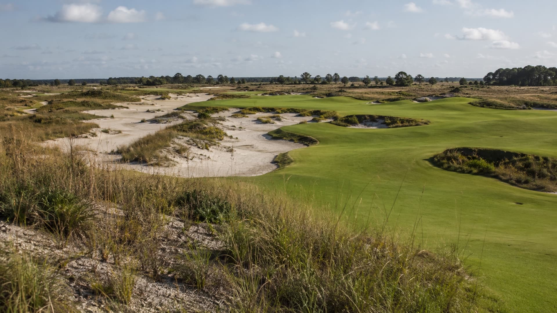 Ship golf clubs to Streamsong Resort in central Florida