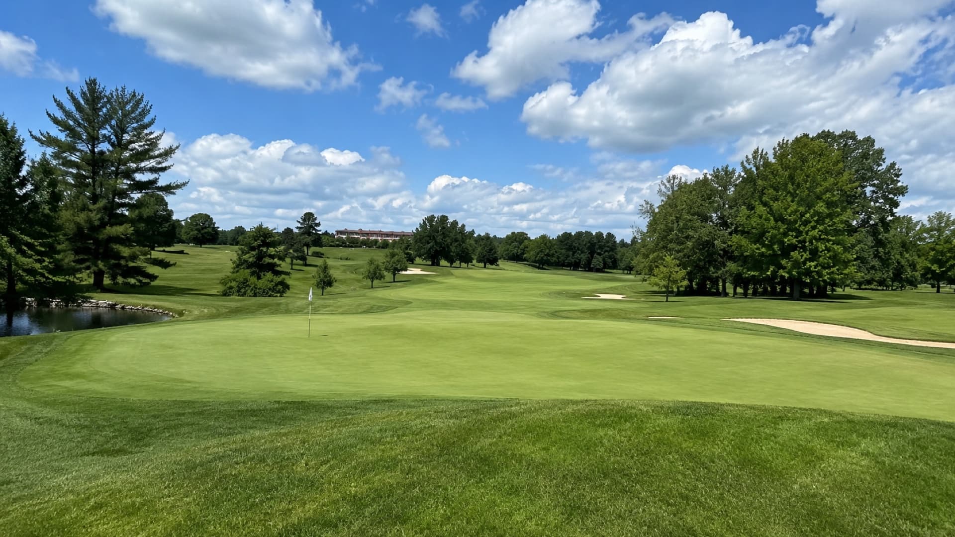 Ship golf clubs to Turning Stone Resort in upstate New York